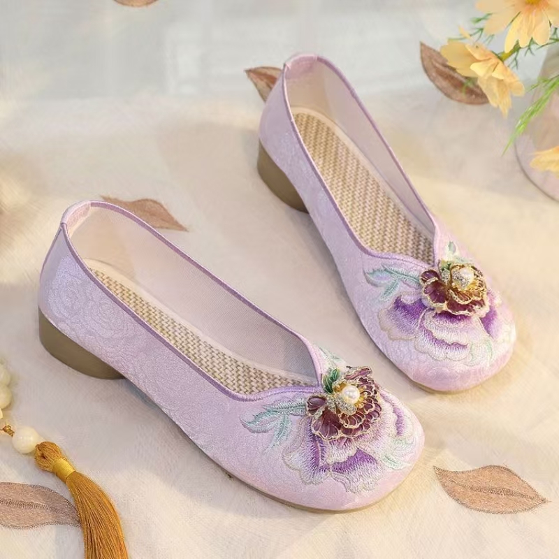 Embroidery Canvas - Woman Low Heel Embroidered Cloth Shoes