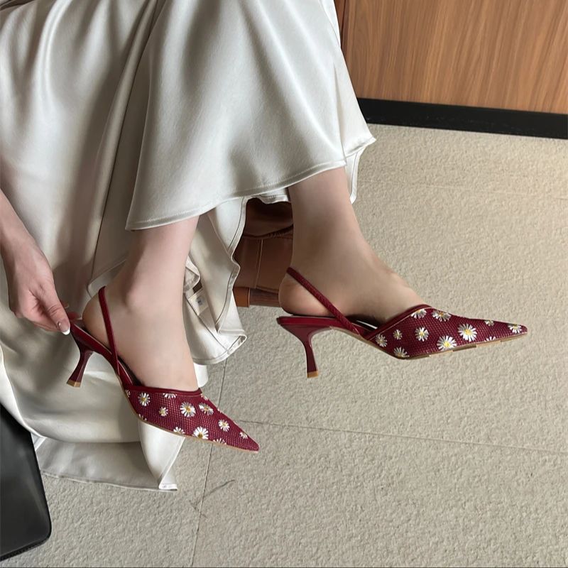 Burgundy Heels Black Pointed T - Embroidery Flower review and price