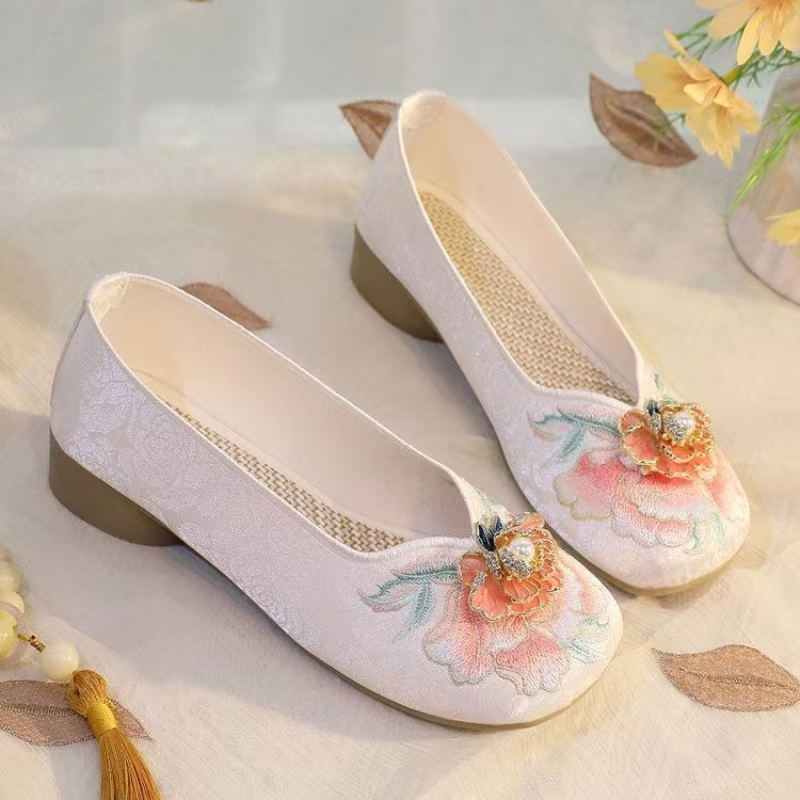 Woman Low Heel Embroidered Clo - Embroidery Canvas review and price